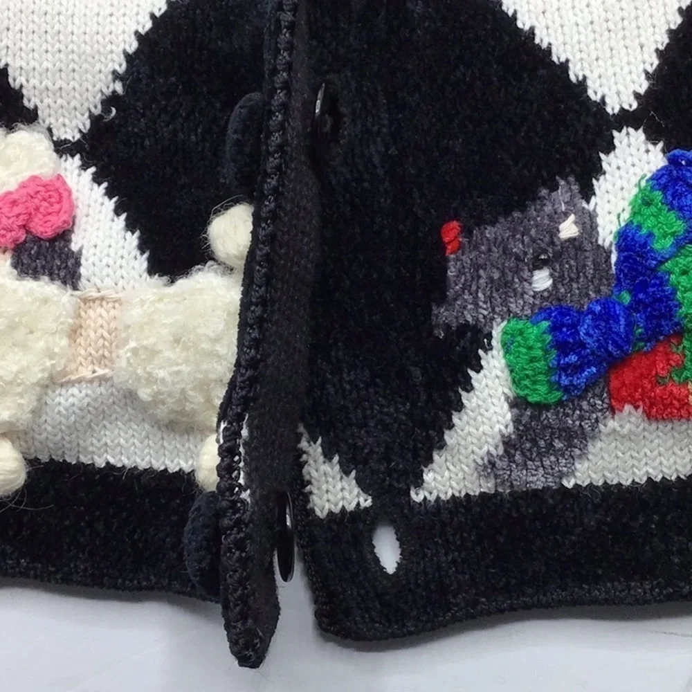 Vintage Berek Boa feather Poodle Jingle Bells on Wreaths Sweater Size L. - Picture 8 of 17